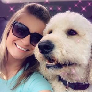 Meet your Posher, Crystal